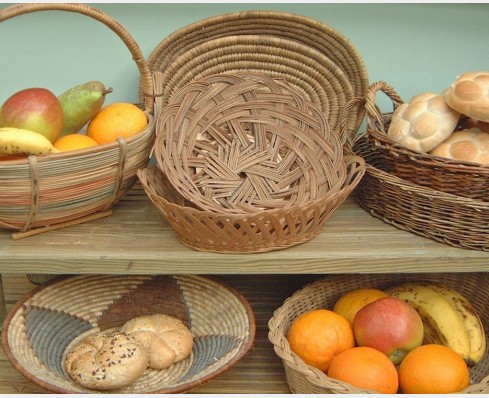 Baskets & trays